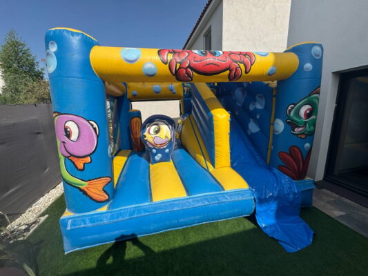 Location Château Gonflable – Combo Marin